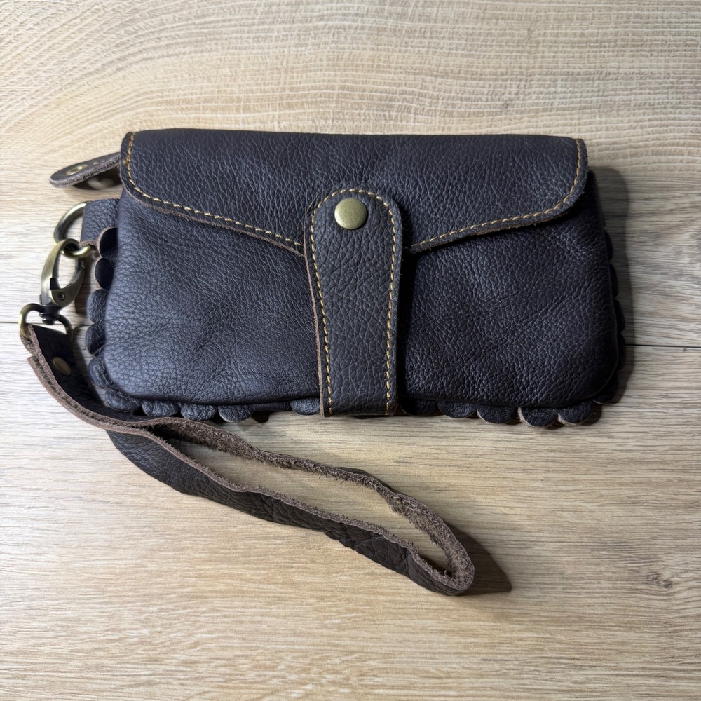 AmeriLeather Chocolate Brown Scalloped Wristlet Wallet Clutch Boho Western Pouch
